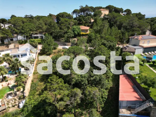 ¡Terreno en Venta en Lloret de Mar! Ideal para Construir tu 
