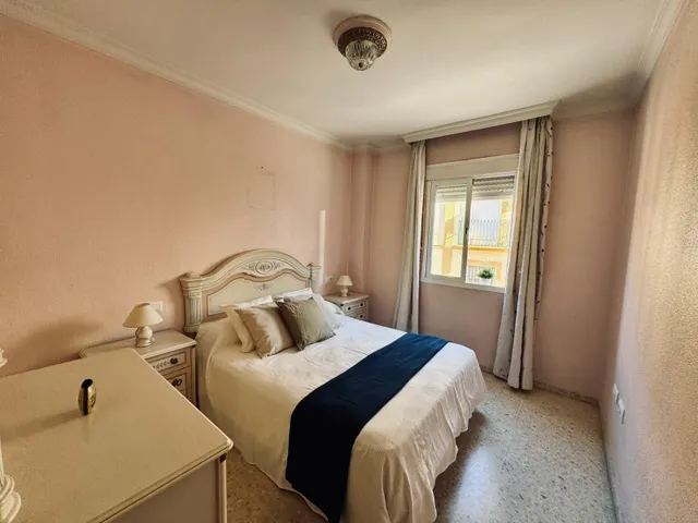 VIVIENDA SITUADA EN CALLE GANADO. — 18