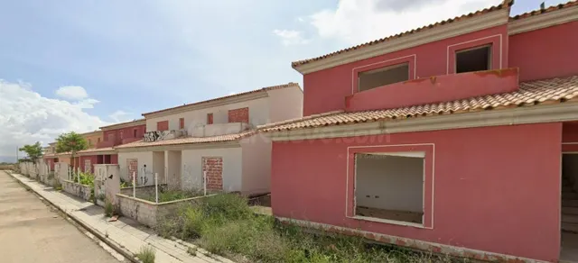 VENTA DE PROMOCIÓN RESIDENCIAL: 21 VIVIENDAS UNIFAMILIARES Y - foto 3
