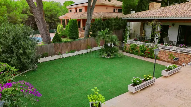 Villa 6 habitaciones 250m² en venta - Campoamor - foto 4