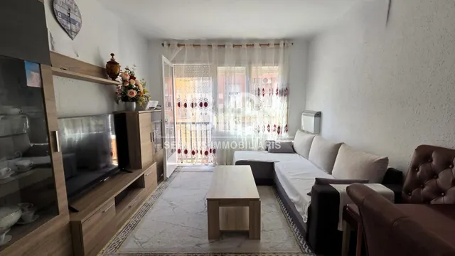 Piso en venta con inquilino en Rocafonda