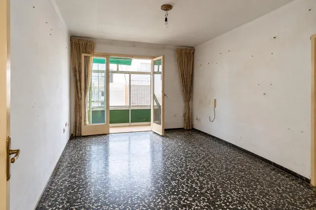 Amplio Piso en el Centro de Reus - Oportunidad para Reformar a Tu Gusto — 10