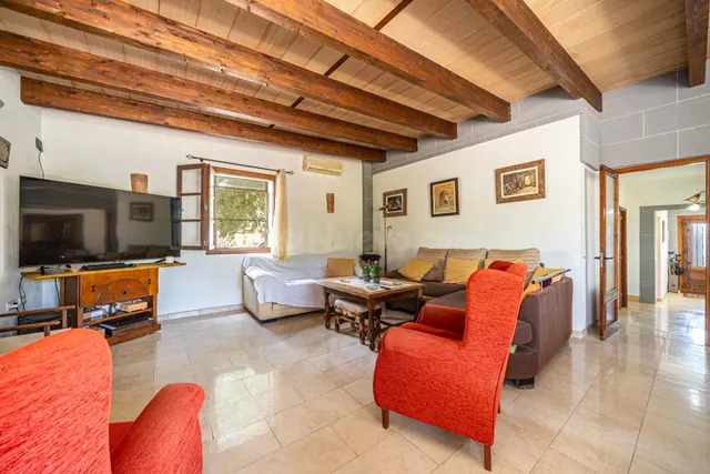 Propiedad con terreno, estudio independiente y piscina - foto 5