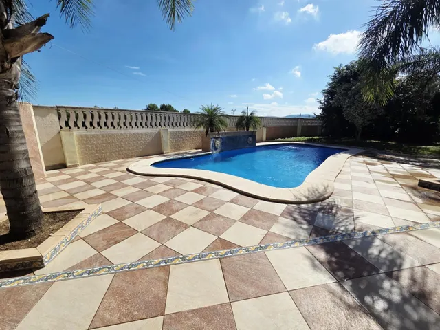 Espectacular villa privada en alquiler anual — 36