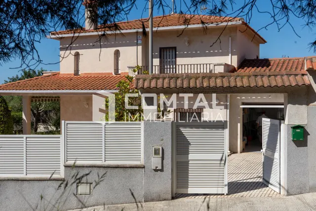 CASA EN VENTA CUBELLES — 39