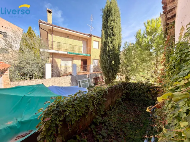Casa de pueblo con parcela de 866 m2, jardín y buhardilla con encanto en la Ribera del Duero — 45
