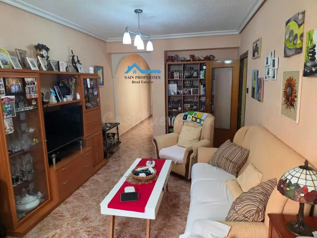 Amplio piso de 3 dormitorios en Alicante, zona Los Ángeles - foto 3