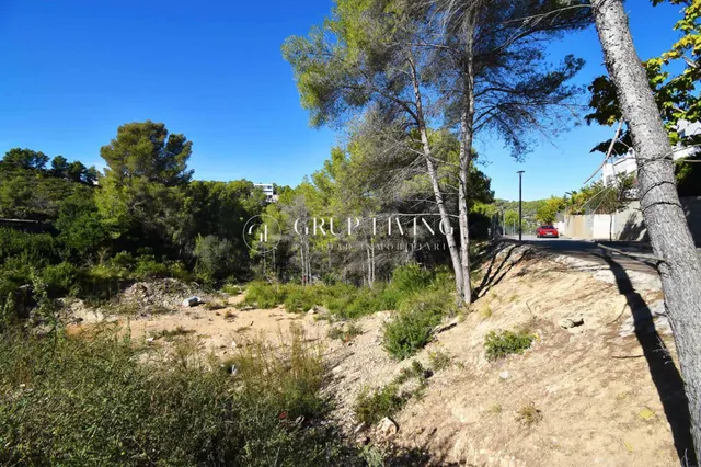 PARCELA SOLEADA DE 675 m2 LISTA PARA CONSTRUIR — 3