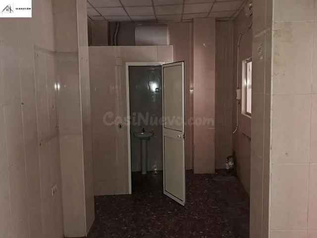 Local Comercial en Zona Suárez (Málaga) - foto 2
