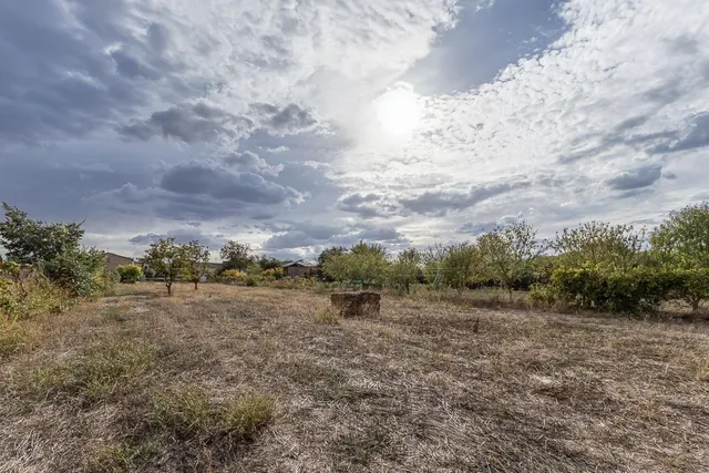 Cortijo con casa de 117 m2 y terreno de 2.312 m2 en Santa Fe — 26
