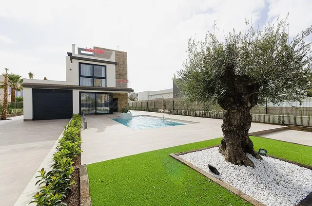 OBRA NUEVA EN ORIHUELA COSTA. 4 DORM. 3 BAÑOS. PISCINA+GARAJ