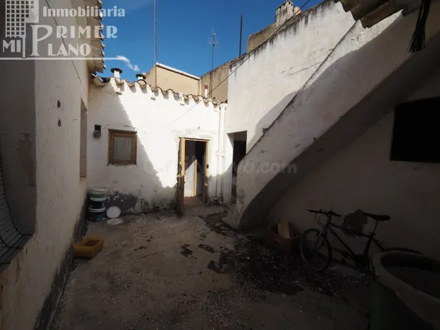 *¡¡SOLO 52.000 Euros !! TU CASA PARA REFORMAR con 206 m2 de 