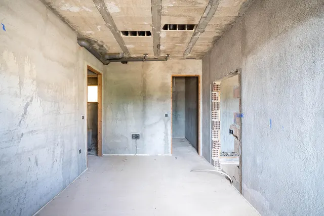 Edificio en María de la Salud en construcción. — 33