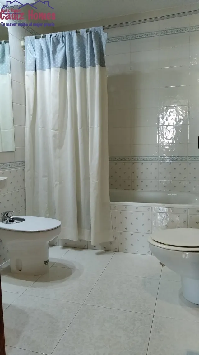 AMPLIA VIVIENDA SEÑORIAL ZONA BAHIA BLANCA — 29