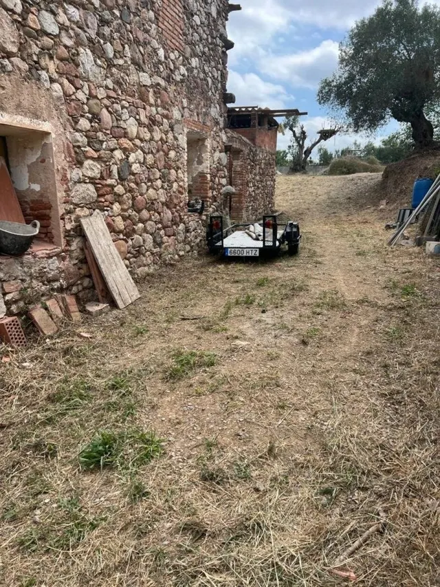 SOLAR EN VENTA CON CASAL DE PIEDRA EN LA SERRA BARONA — 20