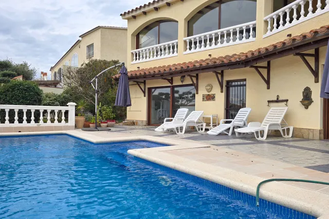 Exclusiva Casa en Mas Fumats con Vistas a la Badía de Rosas — 41
