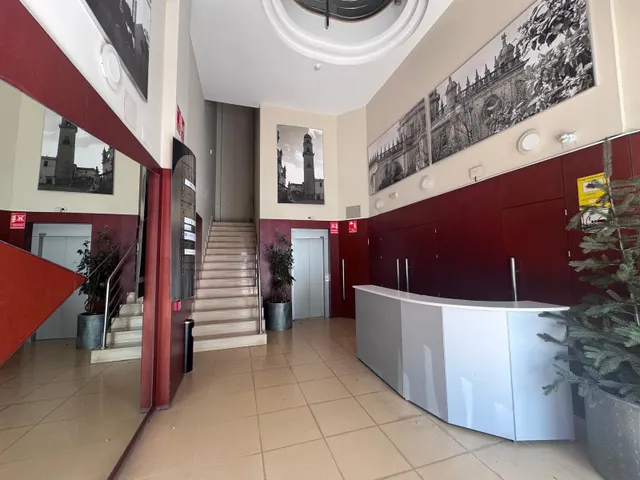 Oficina en venta en Zona Oeste — 30