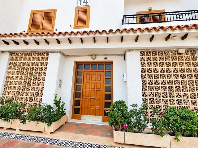 Apartamento con piscina cerca de la playa en Santa Pola — 17