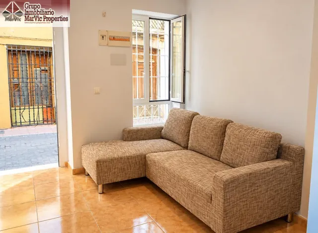 Casa pareada con encanto y posibilidades en el centro de Cal - foto 4