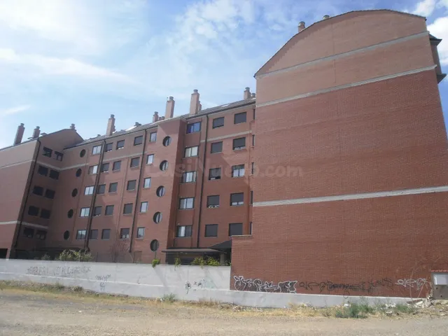 LOCALES COMERCIALES EN ZONA EL EJIDO-LA LASTRA