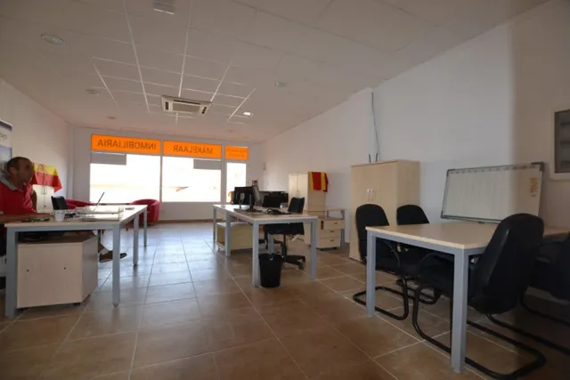 Local terminado en La Regia — 7