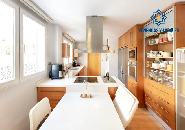 PRECIOSA CASA EN MONTELUZ — 11