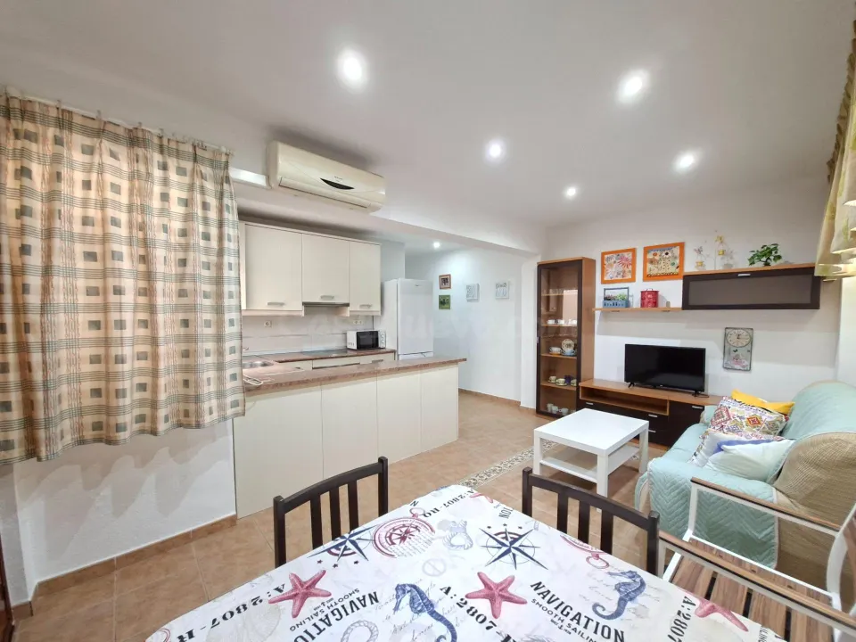 Se vende piso en el zapillo 3 habitaciones a 100 metros de la playa