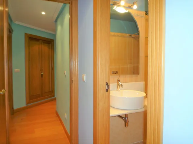 Se Vende Piso de 118 m2, reformado, en Don Jaime esquina Plaza del Pilar — 33