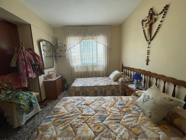 Apartamento de esquina, totalmente exterior y con terraza cerrada en Guardamar del Segura — 12