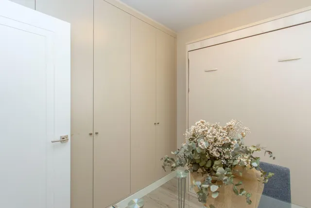 SE VENDE PISO EN ZONA CENTRO — 23