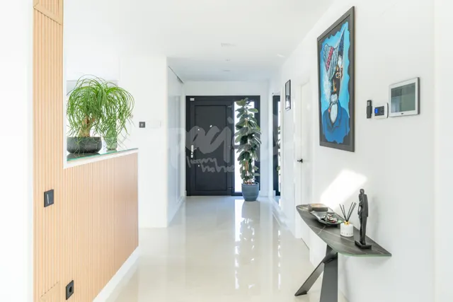 Chalet de lujo en venta en Colmenarejo con piscina climatizada — 17