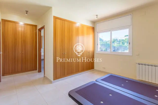 Casa independiente con vistas al mar en venta en Arenys de Mar — 19