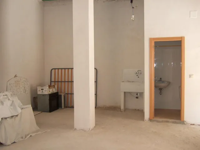 ALQUILER DE LOCAL COMERCIAL EN ALMUSSAFES — 3