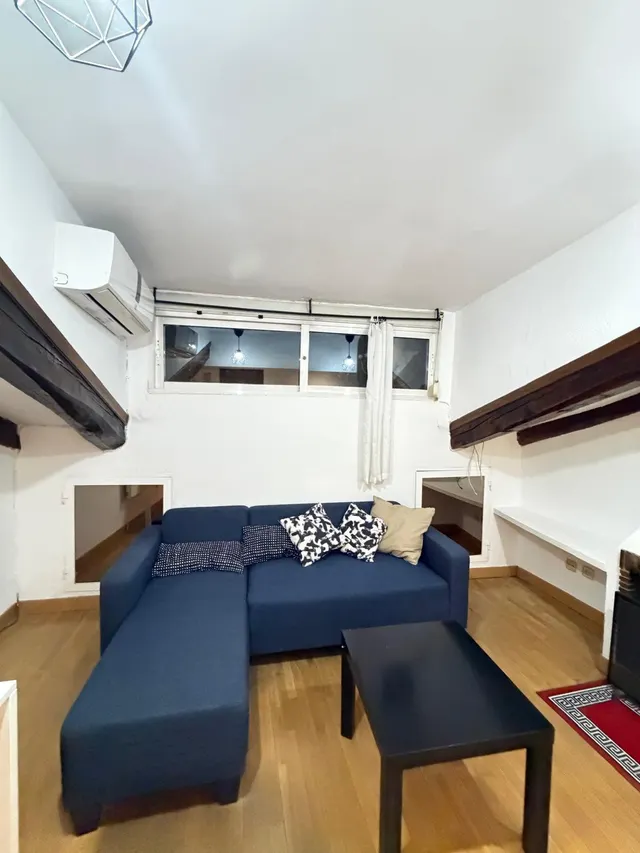 ACOGEDOR APARTAMENTO amueblado en pleno CENTRO de Madrid