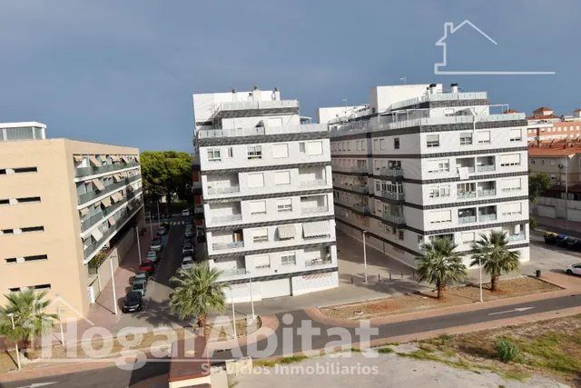 ¡TOTALMENTE NUEVO! ALTO Y LUMINOSO CON ASCENSOR, JUNTO AL PUERTO — 50