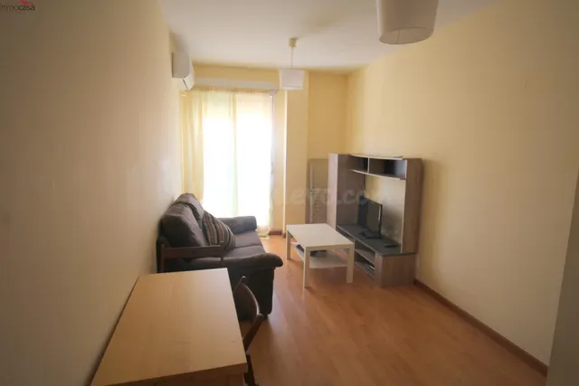 550 euros, apartamento  en el centro de Armilla, amueblado. — 3