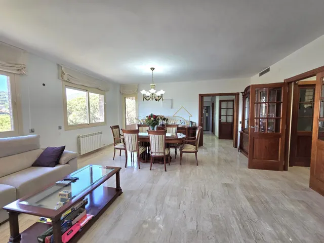 Casa impecable con privacidad, piscina y vistas panorámicas — 26
