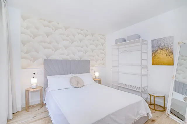 Edificio gran lujo  nuevo...... totalmente reformado y equipado con mobiliario exclusivo  en pleno centro de Granada!! — 36