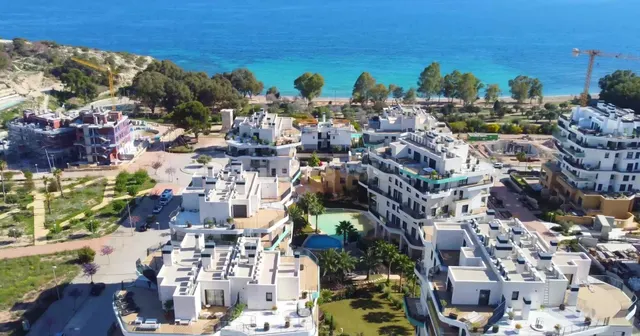 Exclusiva vivienda de lujo en primera línea de mar – Villajo - foto 4