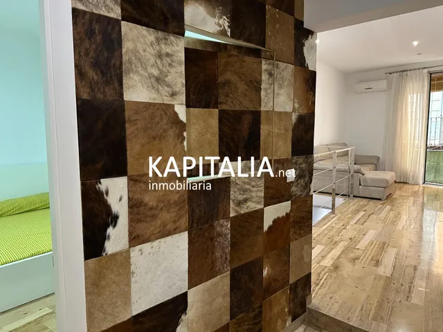 Piso en VENTA en el centro de Xàtiva con balcón y mucha luz  - foto 5