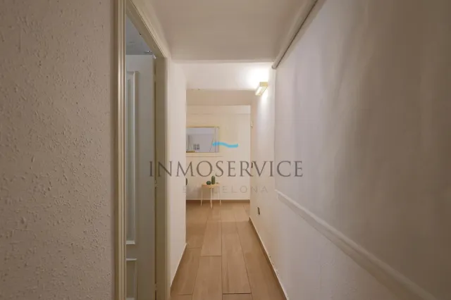 ENCANTADOR PISO CON LICENCIA TURÍSTICA EN SANTS — 21