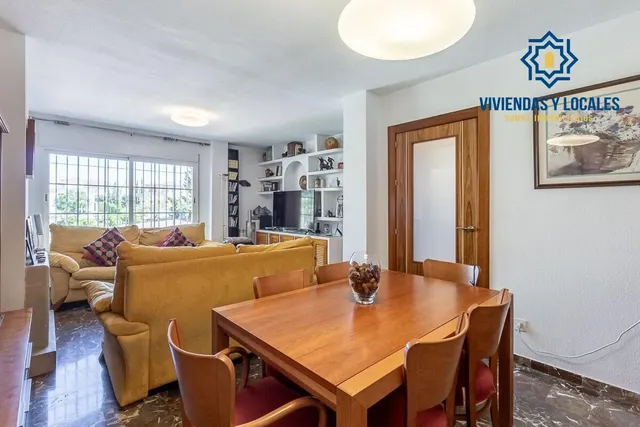 CASA PAREADA EN LA ZUBIA CON PISCINA, ZONA DE BARBACOA Y JARDÍN — 13