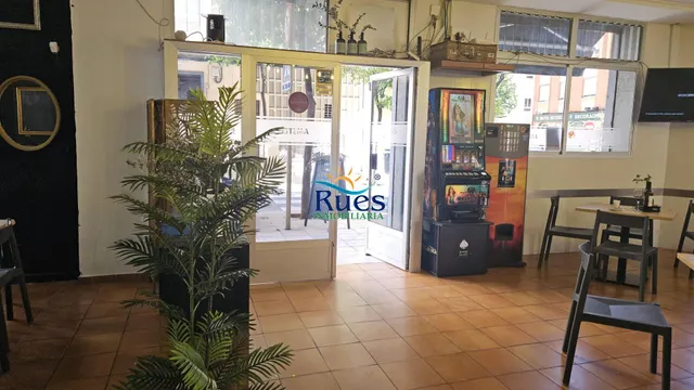 Traspaso de cafeteria restaurante, en funcionamiento — 19
