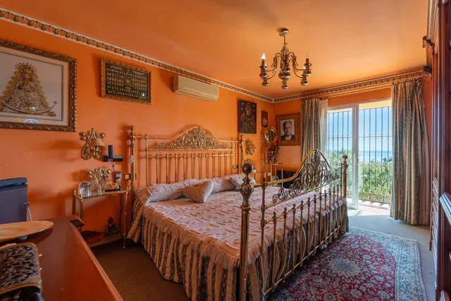 Chalet 4 habitaciones 400m² en venta - Centro — 39