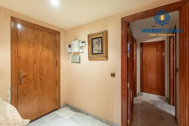 EXCLUSIVO PISO CON JARDÍN PRIVATIVO EN UNA DE LAS MEJORES URBANIZACIONES DE GRANADA — 41