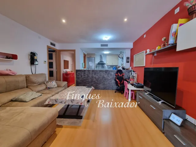 ¡BONITO PISO EN EL CENTRO CON 3 HABS. Y 2 BAÑOS, CON AMPLIA TERRAZA CON BARBACOA! — 5