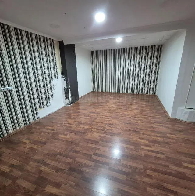 SE VENDE LOCAL EN EL CENTRO DE LA VALL D'UIXO ZONA MERCADO - foto 2