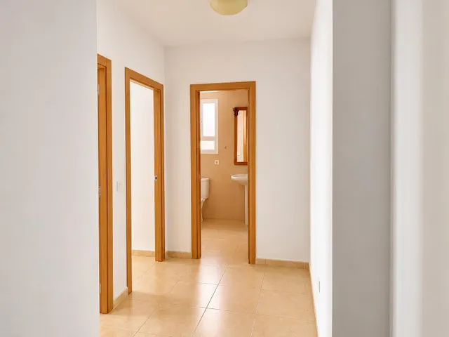 ¡piso en el recinto ferial de Los Barrios! — 6