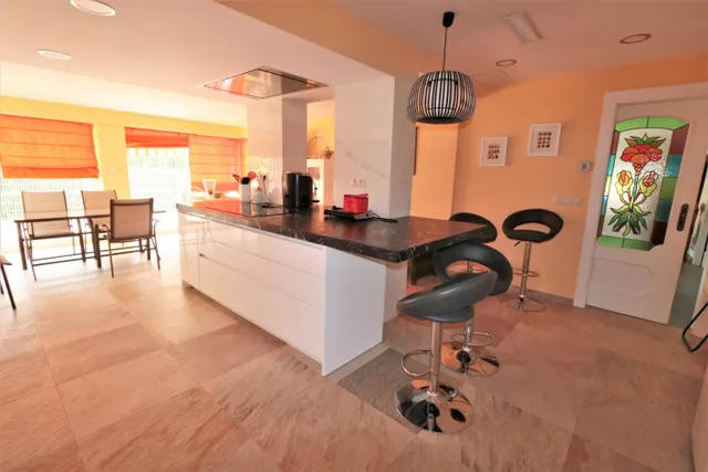 GRAN VILLA EN LA EXCLUSIVA ZONA DE CABO ROIG — 41