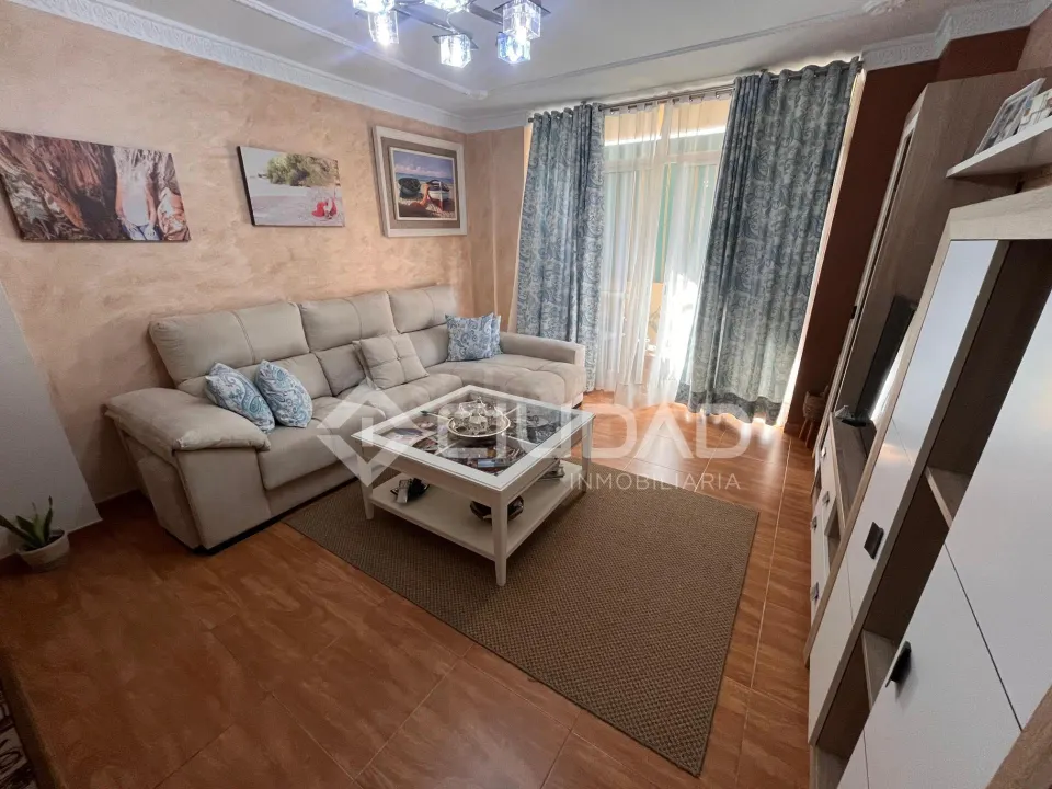 Piso en Barriada Andalucía